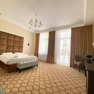 Venetian מלון דירות